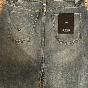 Hudson lulu jean skirt. Size 26 nwt